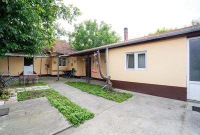 Casă individuală cu 5 camere decomandat în Cantemir