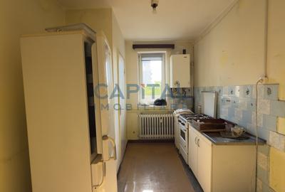 Apartament cu 3 camere decomandate, geam la baie, aleea Baita! - 2