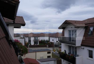 Apartament cu 3 camere decomandat, mobilat în Ghimbav Livadă