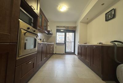 Apartament spatios cu vedere la parc, prima linie - 6
