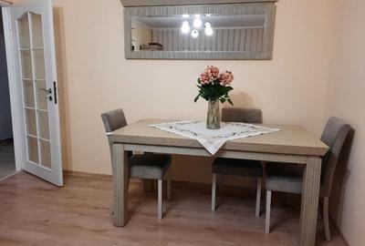 Apartament 3 camere -malul Crisului