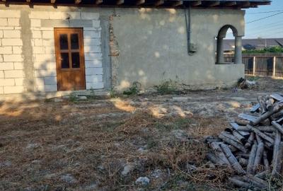 Casă de vânzare în comuna Făcăeni, județul Ialomița – teren 2600 mp, casă nouă, - 9