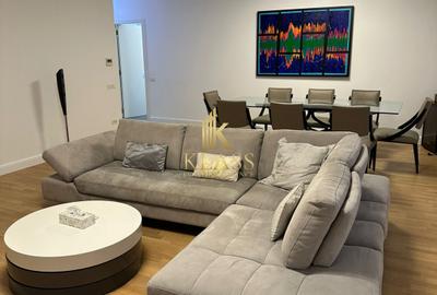 Apartament cu 5 camere decomandat, mobilat în Băneasa