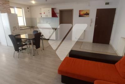 Apartament cu 3 camere semidecomandat, mobilat în Hipodrom 3