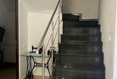 Navodari Vila  P+1+M  Living + 5 camere  86 mp etaj  Construita  in 2011 din bca - 14