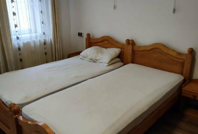 Garsonieră decomandată în Brașovul Vechi