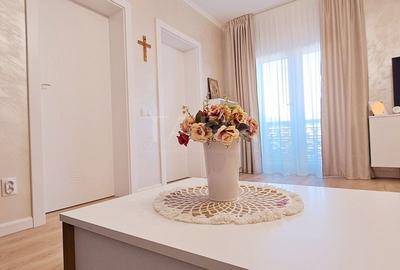 Apartament cu 3 camere decomandat, mobilat în Florești