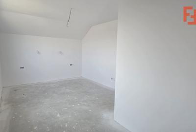 Duplex, despartit prin camera tehnica si baie cu teren 340 mp - Urseni - 12