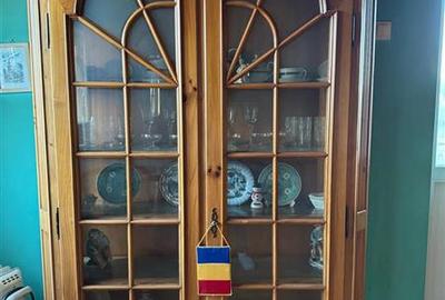 Casa independenta , vintage de vanzare , 300 mp cu teren de 1493 mp Sancrariul d - 27