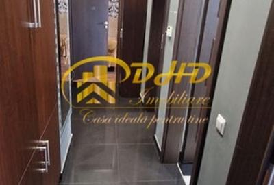 Apartament cu 3 camere decomandat în Baza 3