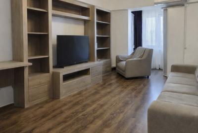 Apartament cu 2 camere decomandat, mobilat în Capitol