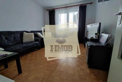 Apartament cu 3 camere decomandat, mobilat în Ștrand