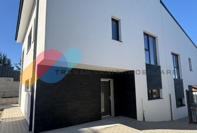 Casă duplex P+E, 4 camere, 120mp-Dezmir - 1