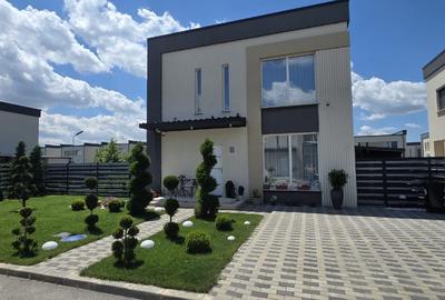 Casă individuală cu 4 camere în Corbeanca