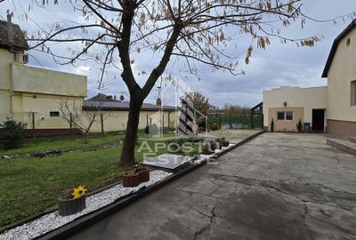 Casa individuala de vanzare, 5 camere, 3 bai, teren 1700 mp, Giarmata - 1