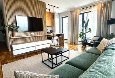 Apartament cu 3 camere semidecomandat, mobilat în Băneasa