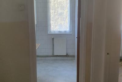 Va oferim spre vanzare aprtament 3 camere et1, zona centrala Predeal - 8