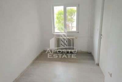 Apartament semidecomandat, renovat,2 camere,parter,Bulevardul Cetatii - 4
