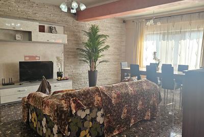 Apartament cu 3 camere în Tomis Nord