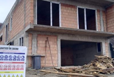 Casa de vânzare Dezmir - zona Planoarelor - 1