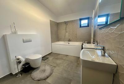 Vilă Elegantă cu Piscină Privată în Corbeanca - 18