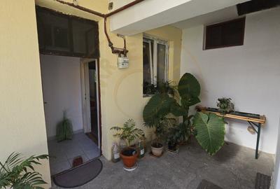 De Vanzare Casa 2 camere P-ȚA Mica - 3
