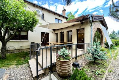 Casă de vis în Giroc – Eleganță clasică, spațiu vast și confortabil - 2