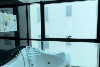 Apartament cu 3 camere decomandat în Mamaia