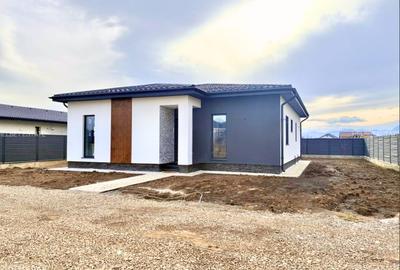 Casa cu 4 camere | Finisaje la alegere | Toate utilitatile | Sânpetru, Brasov - 1