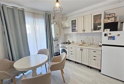 Apartament cu 2 camere semidecomandat, mobilat în Titan
