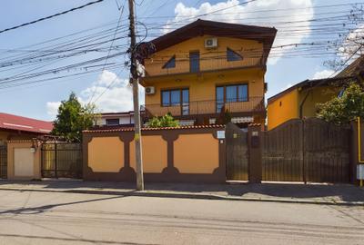 Casă cu 6 camere în Industriilor