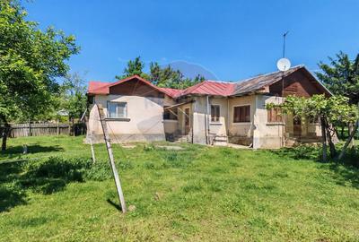 Tere cu constructie de vanzare in Urlati - 1