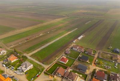 Teren Construcții intravilan de 550 mp, în Livada