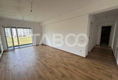 Apartament cu 3 camere decomandat, mobilat în Exterior Sud