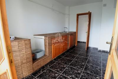 Energiei-3 camere decomandate-2 băi-etajul 3-centrală proprie - 7