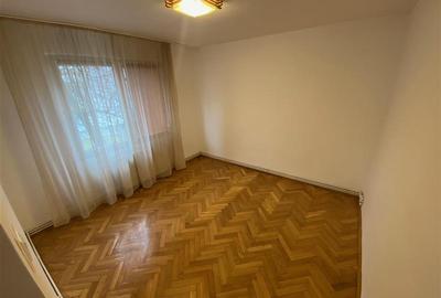 Apartament cu 3 camere de vanzare in Tudor - 5