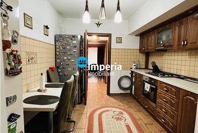 Inchiriez apartament 3 camere, decomandat,  Pacurari - Petru  Poni - 5
