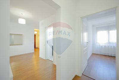 Apartament cu 3 camere de vânzare în zona Ultracentral - 7