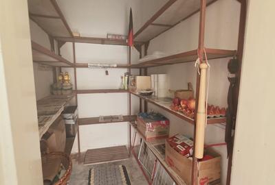 Vand casa saseasca 4 camere cu teren generos 1900mp - 9