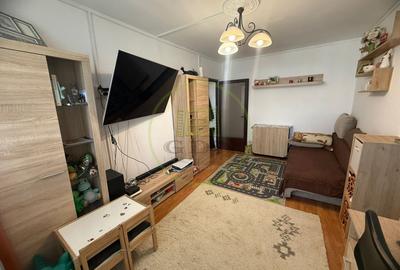 Apartament 2 camere, 40,7mp, semidecomandat, cartier Craiovita, zona Statia 30 - 1