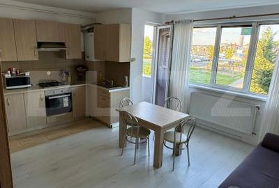 Apartament cu 3 camere semidecomandat, mobilat în Florești