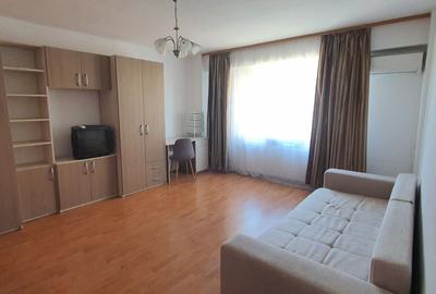 Garsonieră decomandată în Virtuții