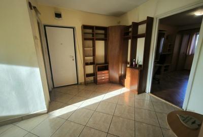 Ap. studentesc cu 3 camere, zona Big Belly/USAMV, 2 statii de Centru - 3