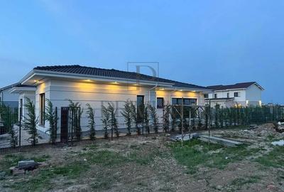 Duplex pe parter - 2 dormitoare - zona buna - desing superb - 6