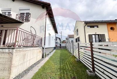 Casa moderna de vanzare in Bavaria Park cu priveliste la muntii Fagars - 14