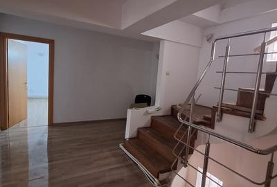 MIHAI BRAVU-METROU,VILA 9 CAMERE,LIVING 75 MP,400 MP,P+1+M,CURTE 300 M  2200 eur - 6
