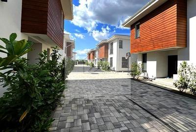 Vila 4 camere Otopeni -Odaile I COMISION 0% - 12