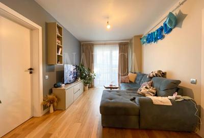 Apartament cu 3 camere semidecomandat în Între Lacuri
