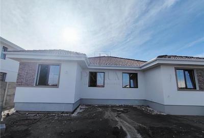 Duplex cu 3 camere în Moșnița Nouă