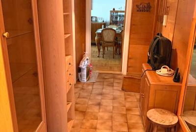 4 camere | bloc an 1981 | decomandat | 950m Metrou Crangasi - 12